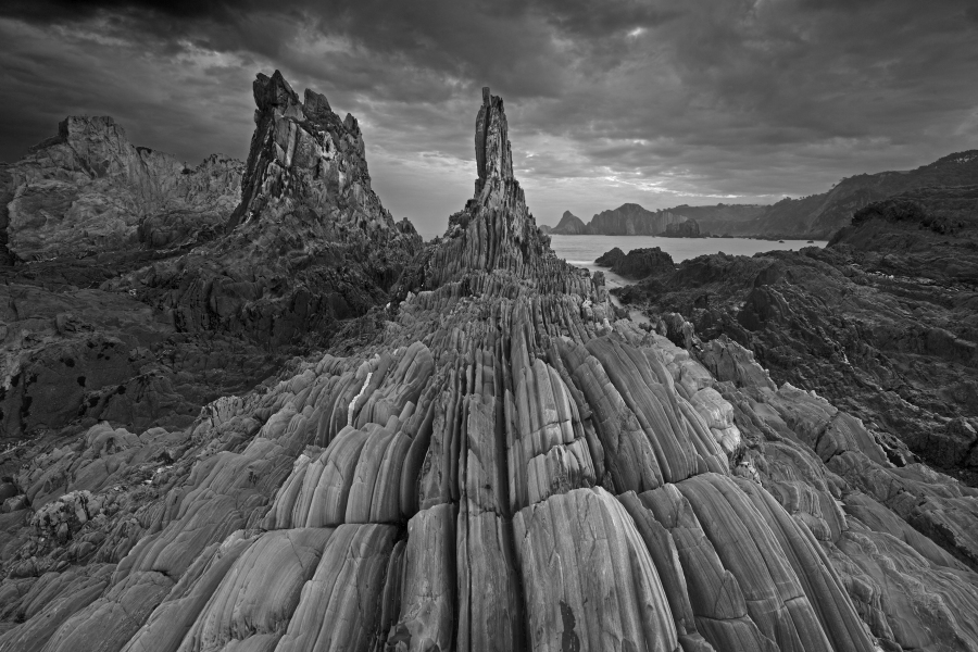 Felsen am Strand von Gueirúa (Playa de Gueirúa), Asturien, Spanien