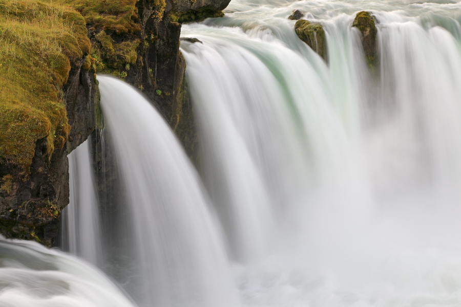 Der Godafoss im Norden Islands zählt zu den größten Wasserfällen der Insel.