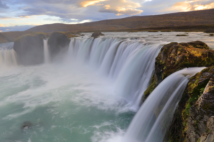 Der Godafoss im Norden Islands zählt zu den größten Wasserfällen der Insel.