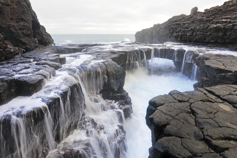 Basaltfelsen bei Puerto de la Cruz an der Nordküste von Teneriffa