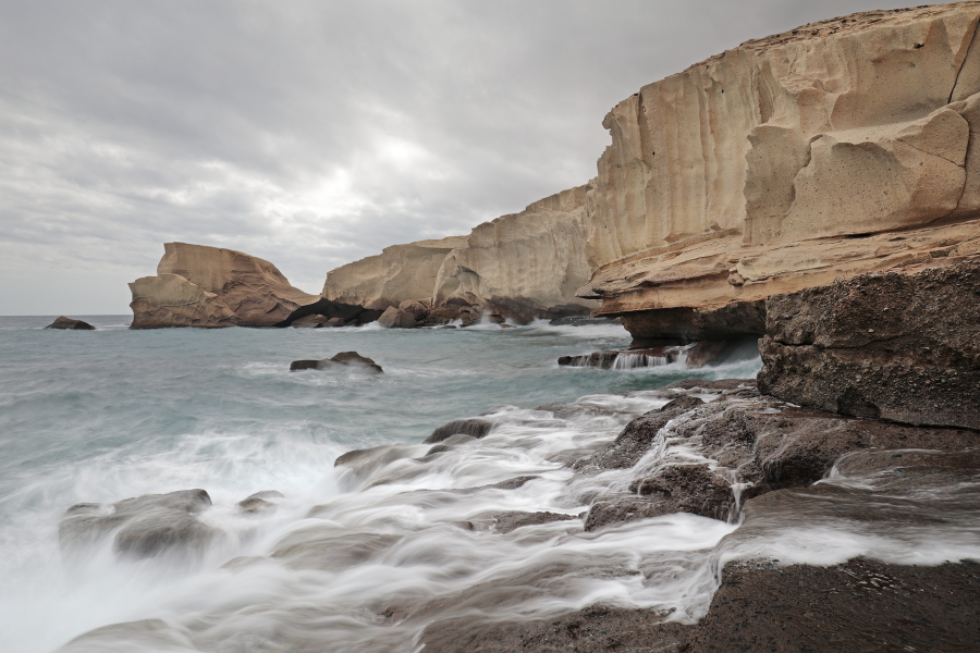 Steilküste bei Tajao im Süden von Teneriffa