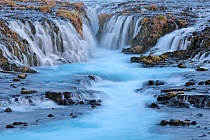 Der Bruarfoss ist ein weniger bekannter Wasserfall. Er liegt zwar mitten im 