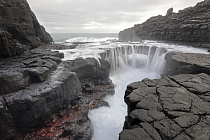 Basaltfelsen bei Puerto de la Cruz an der Nordküste von Teneriffa