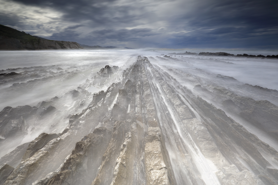 Flysch am Strand von Zumaia